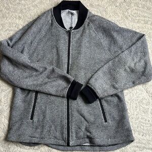 Woman's Jockey Full Zip Sweater Size Medium